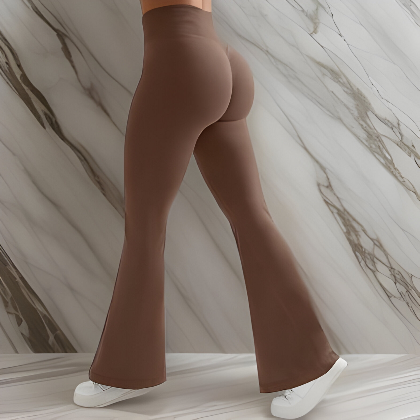 Cilla™ | Utsvängda leggings med V-midjeband