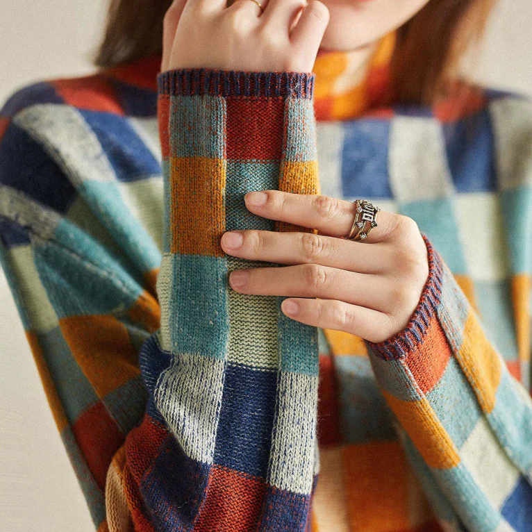 Julia™ | Polokrage med patchworkmönster